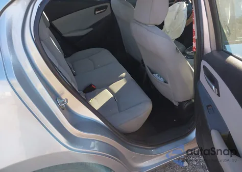 2019 Toyota Yaris L из США, поврежденный, VIN 3MYDLBYV1KY528256